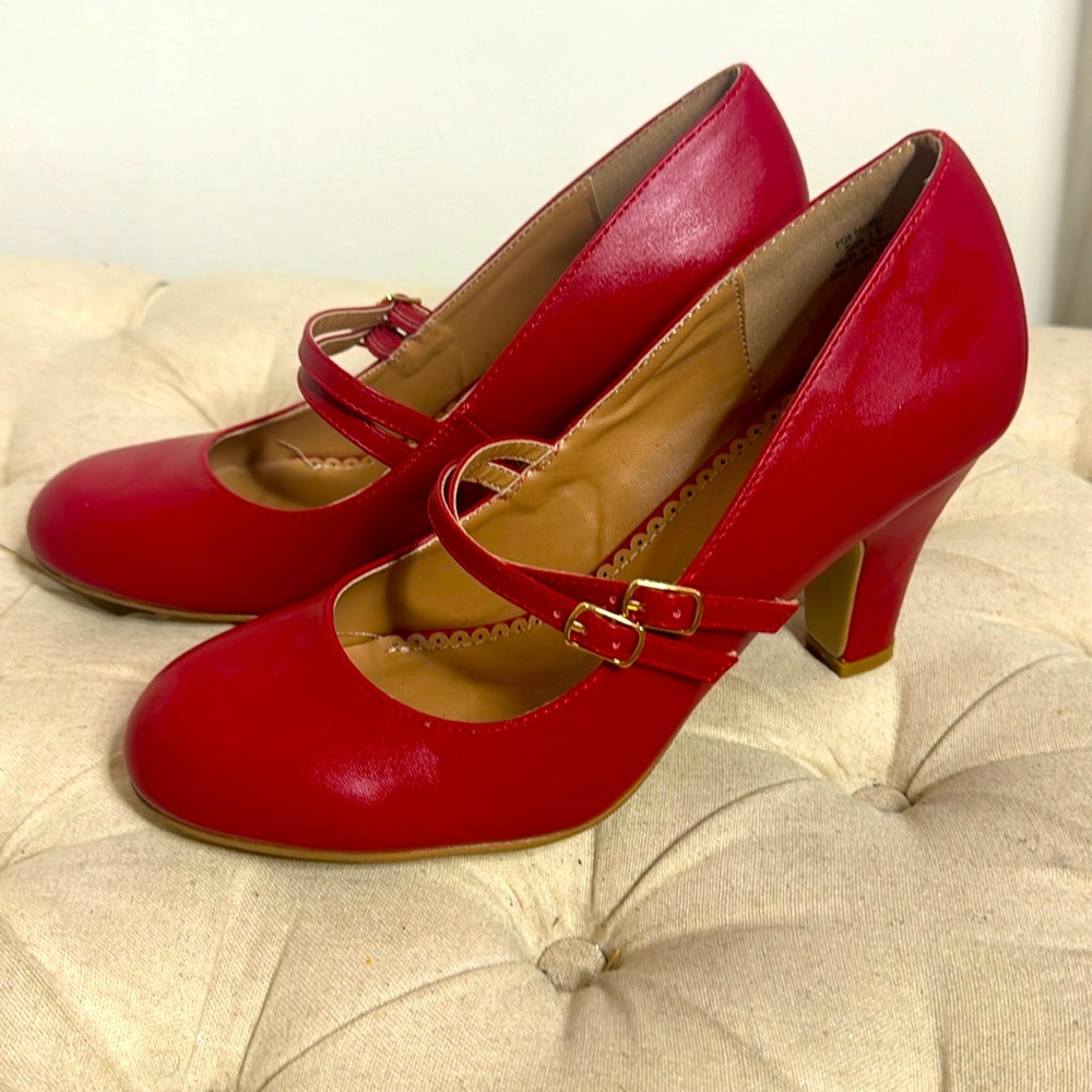 Red Round Heels 7 1/2